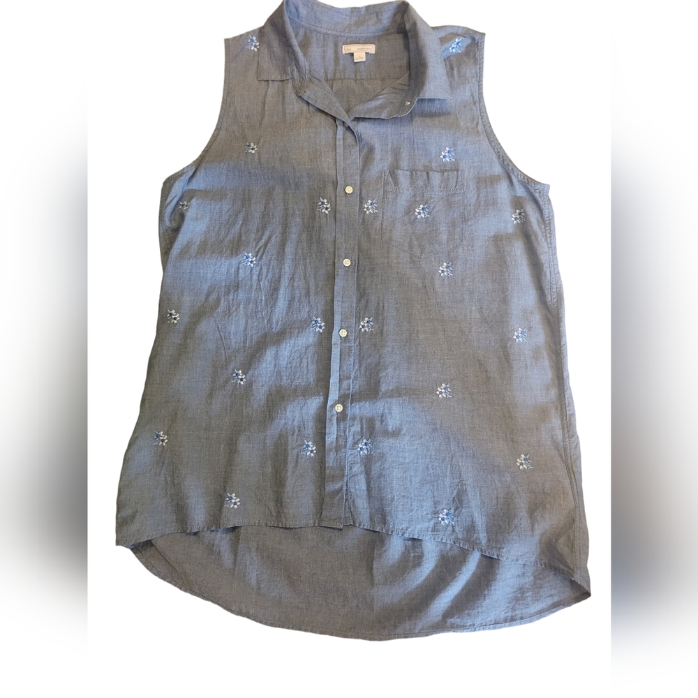 Gap Summer chambray blouse